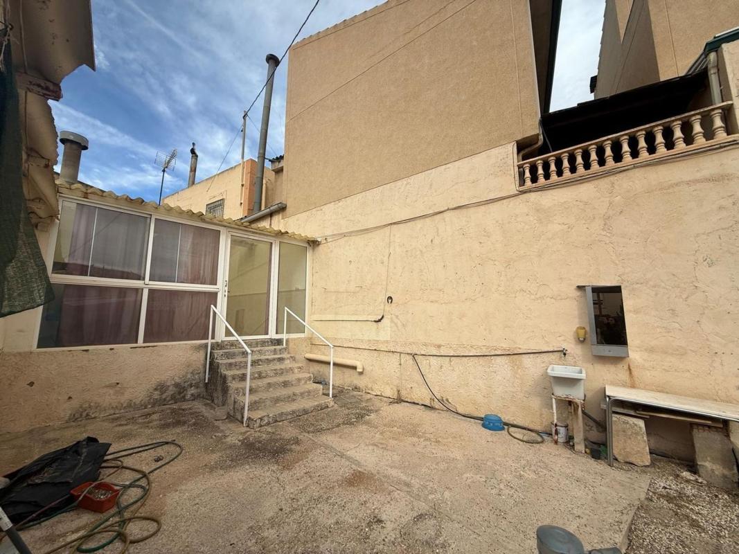 Properties for sale and rent in Spain photo 5