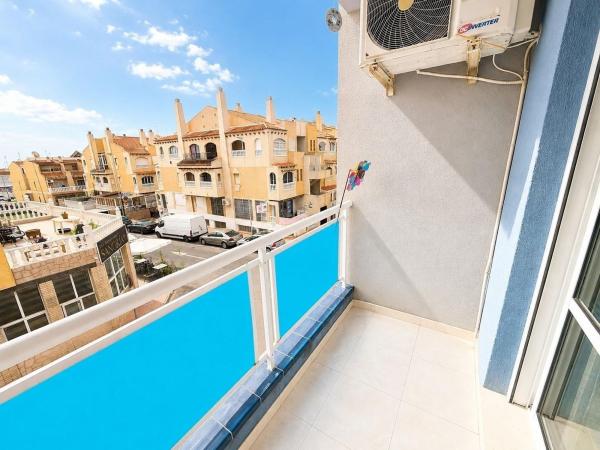 Venta de piso en Piso en Calle la Calera, 39, Nueva Torrevieja, Torrevieja, Torrevieja
thumbnail 3