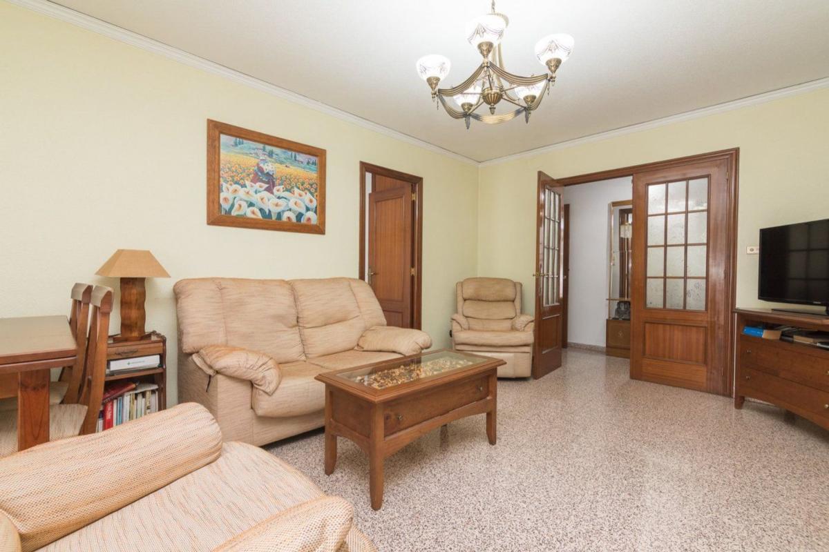 Недвижимость на продажу и в аренду в Испании photo 2