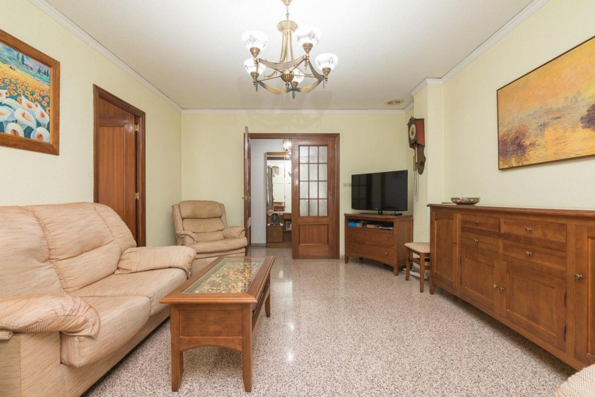 Недвижимость на продажу и в аренду в Испании photo 3