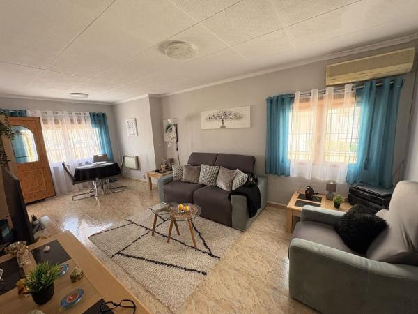 Chalet independiente en venta en Casa o chalet en La Marina, Elche / Elx, Elche / Elx
thumbnail 3