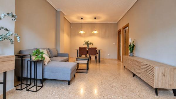 Sale of flat in Piso en San Antón - Palmerales, Elche / Elx, Elche / Elx
photo 1