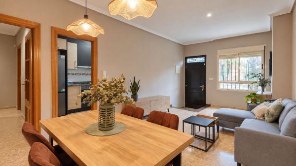 Sale of flat in Piso en San Antón - Palmerales, Elche / Elx, Elche / Elx
thumbnail 3