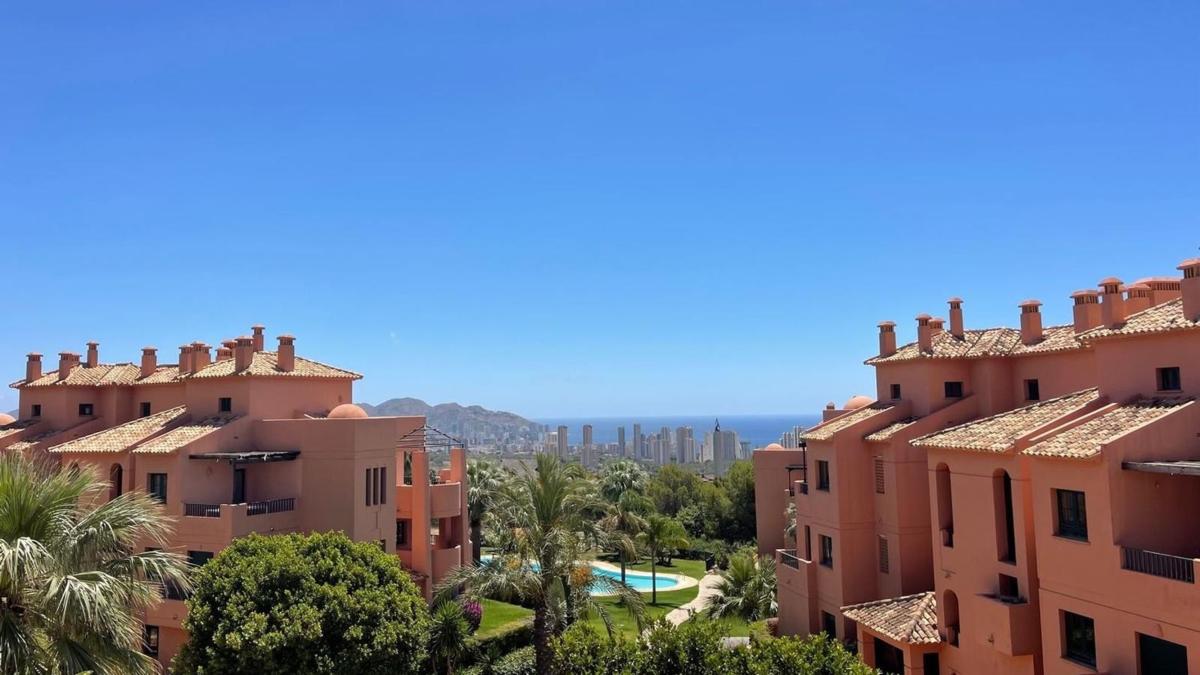 Sprzedaż mieszkania w Piso en Calle Viena, Golf Bahía, Finestrat, Finestrat
photo 1
