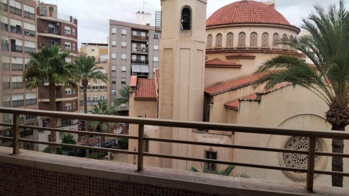 Venta de piso en Piso en Calle Josep Maria Buck, 9, Pont Nou-Corazón de Jesús, Elche / Elx, Elche / Elx
photo 2