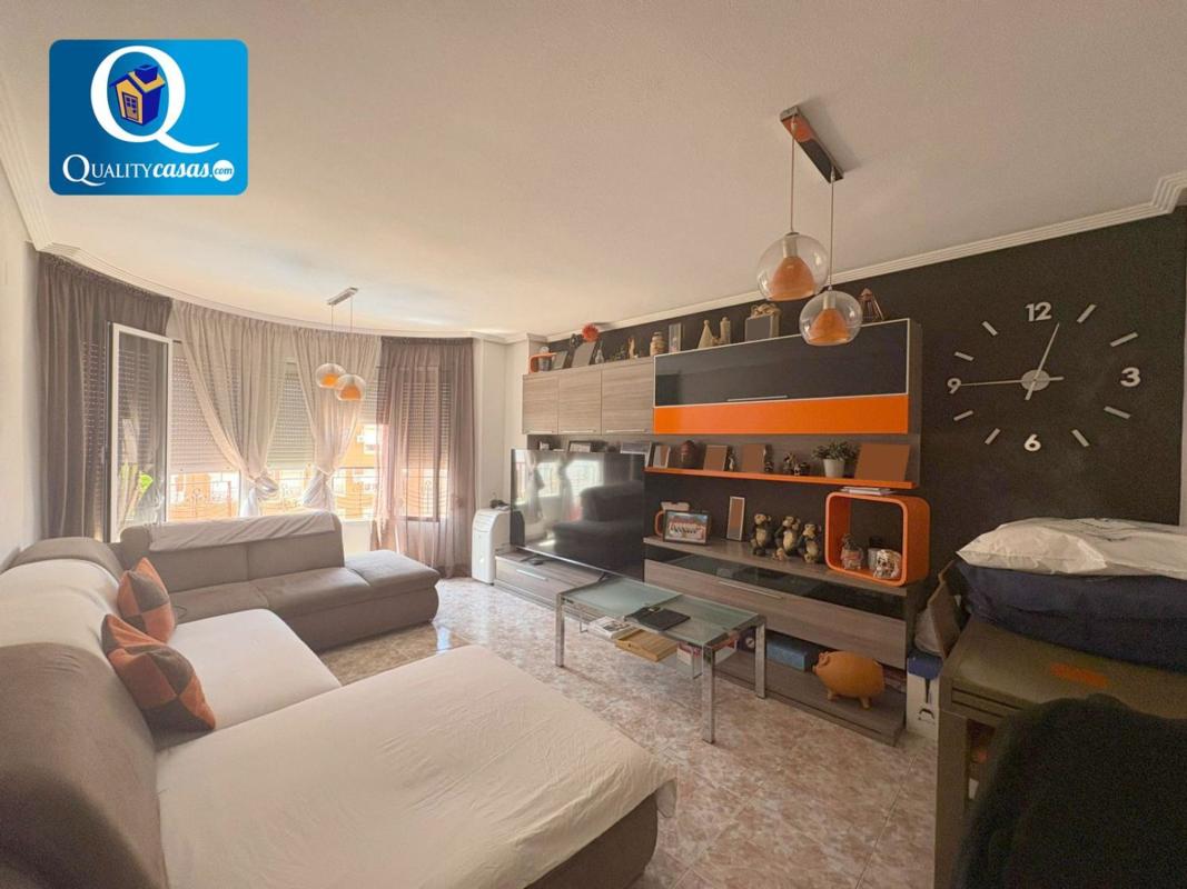 Venta de piso en Piso en Ciudad Jardín, Alicante / Alacant, Alicante / Alacant
photo 1