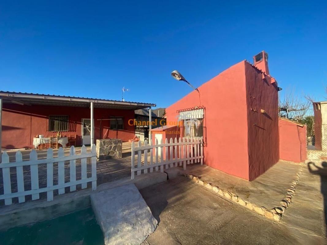 Продажа загородного участка в  Finca rústica en Hondón de las Nieves , Хондон-де-лас-Ньевес photo 2