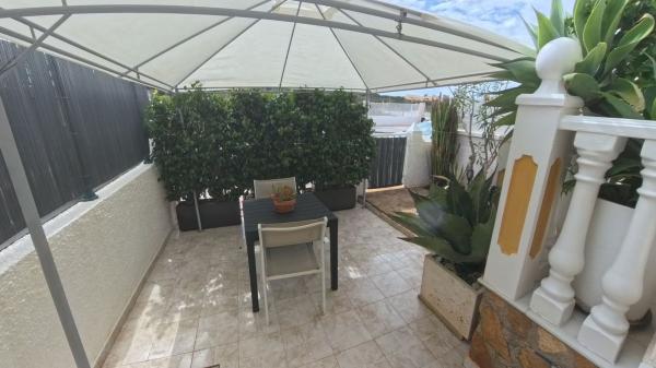 Chalet adosado en Avenida de Noruega, 22, Mediterráneo-Novamar, Gran Alacant thumbnail 2