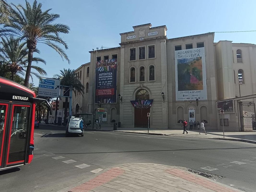 Sale of apartment in Piso en Mercado, Alicante / Alacant, Alicante
photo 1