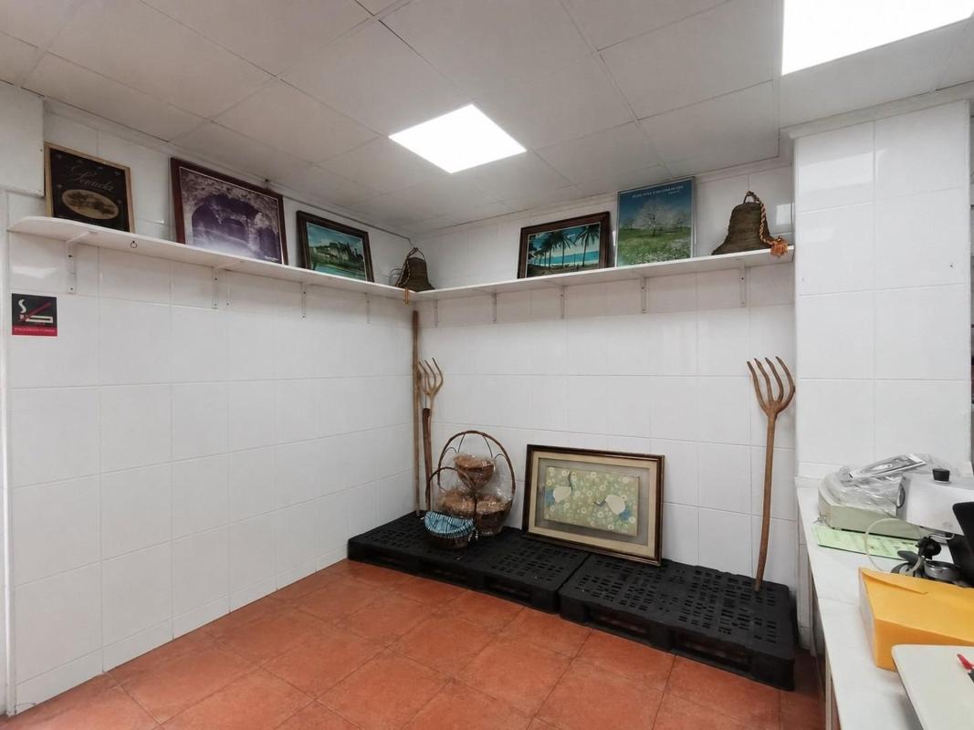 Sale of apartment in Piso en Mercado, Alicante / Alacant, Alicante
photo 2