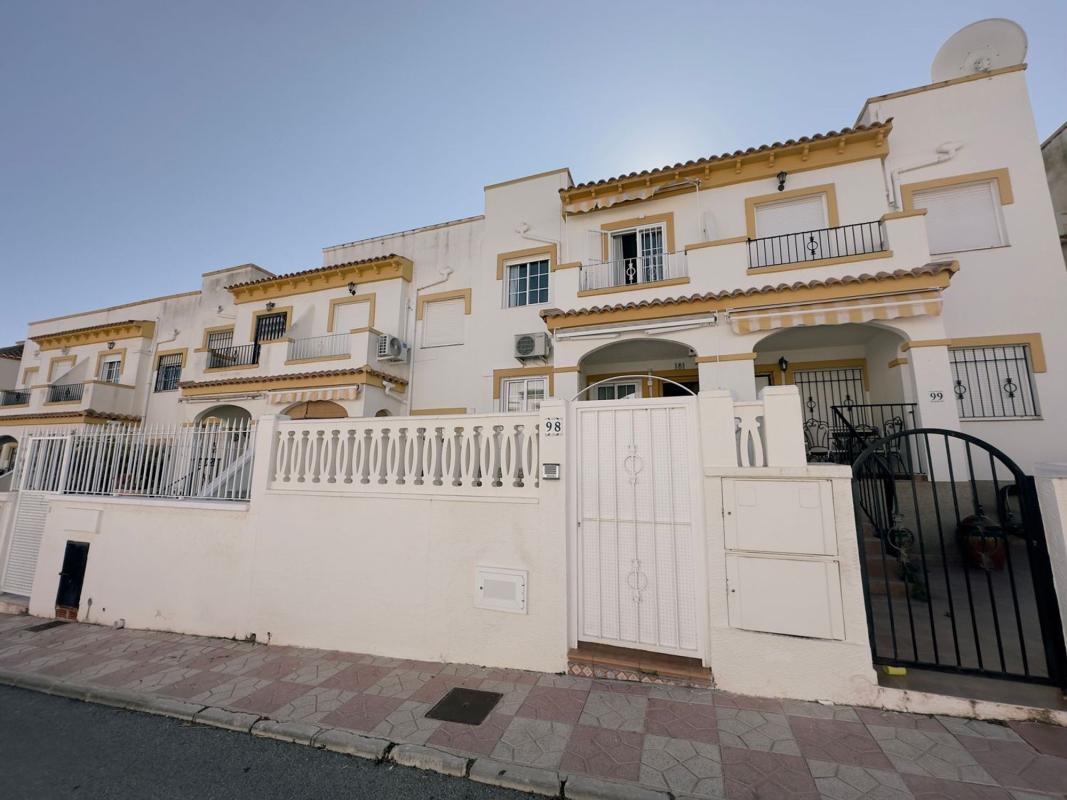 Properties for sale and rent in Spain photo 3