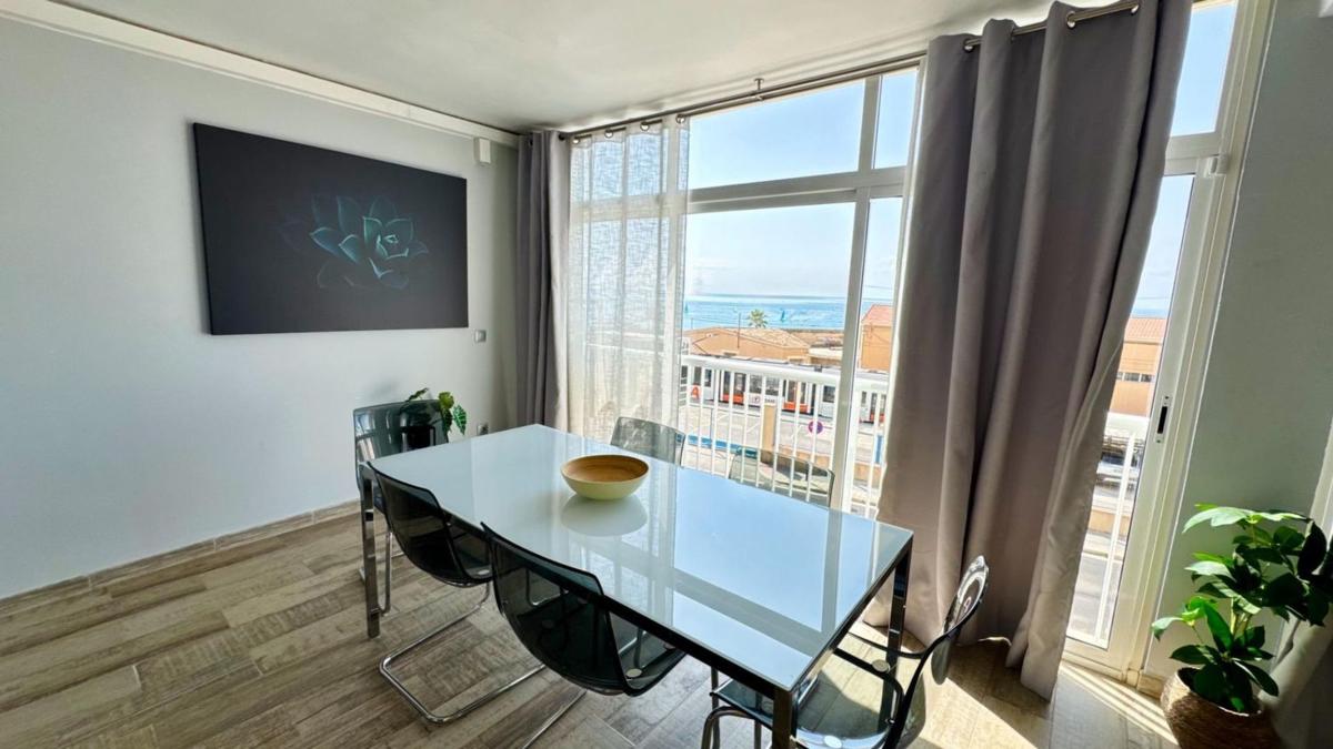 Venta de piso en Piso en Raval Roig-Virgen del Socorro, Alicante / Alacant, Alicante / Alacant
photo 2