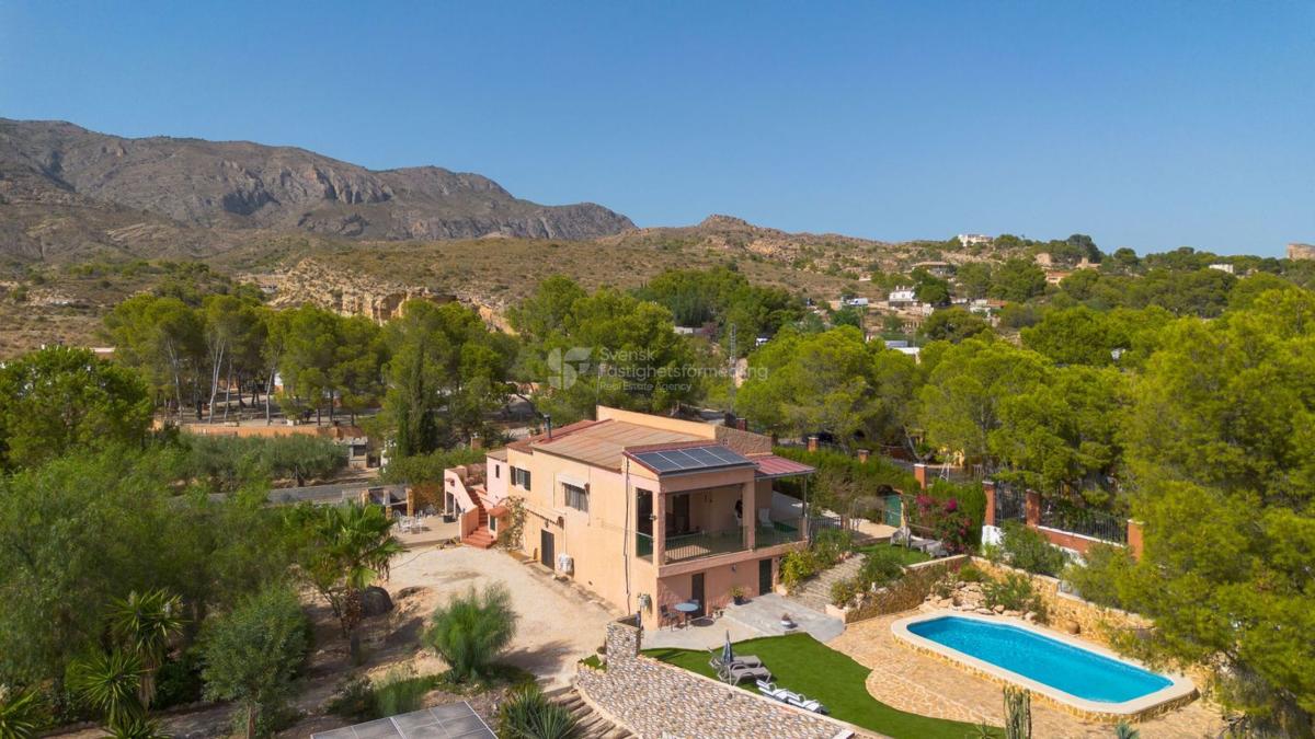 Properties for sale and rent in Spain photo 1