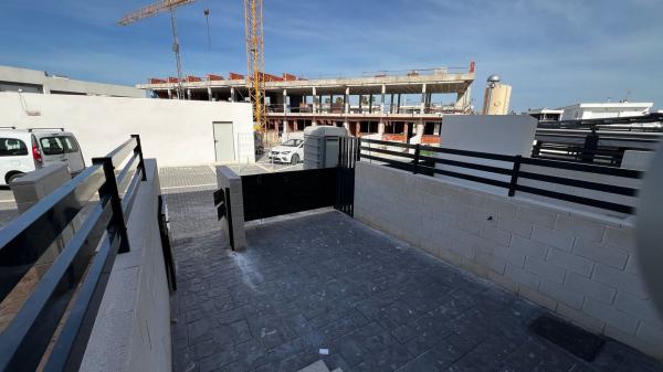 Дуплекс на продажу в Dúplex en Calle de Xipre, 70 -10, Monte y Mar, Gran Alacant, Гран-Алакант photo 4
