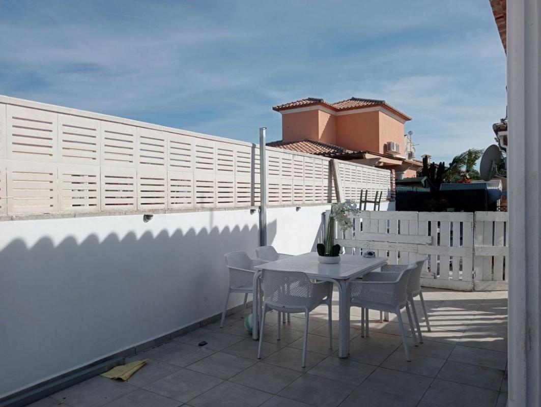 Properties for sale and rent in Spain photo 4