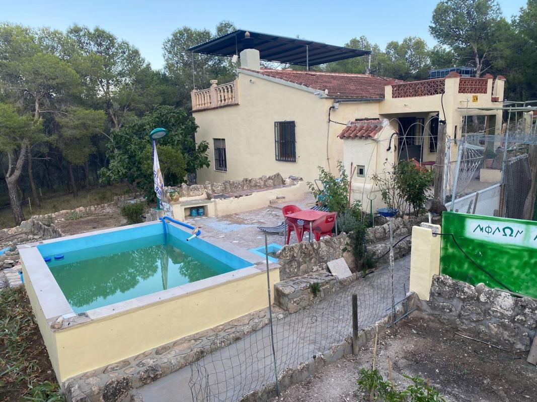 Продажа загородного участка в Finca rústica en Cv-817 s/n, Castalla , Касталья photo 2