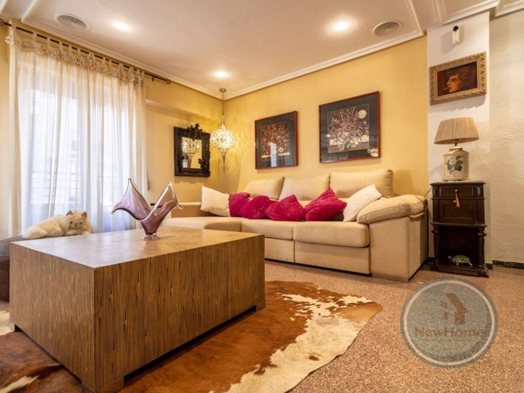 Продажа квартиры на Piso en Calle Mariano Luiña, Pont Nou-Corazón de Jesús, Elche / Elx, Эльче / Эльх
photo 3