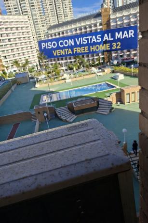 Продажа квартиры на Piso en Avenida del Mediterráneo, Playa de Levante, Benidorm, Бенидорм
thumbnail 3