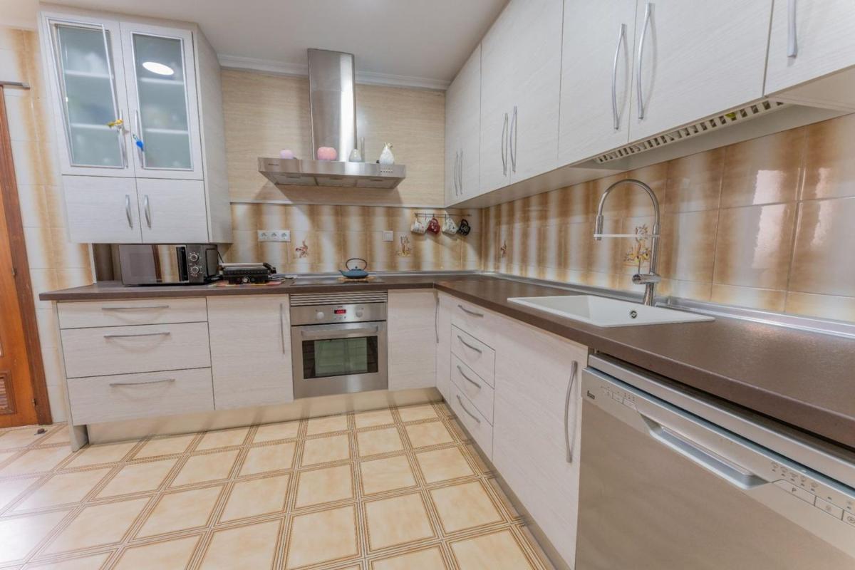 Sale of apartment in Piso en Pont Nou-Corazón de Jesús, Elche / Elx, Elche / Elx
photo 3