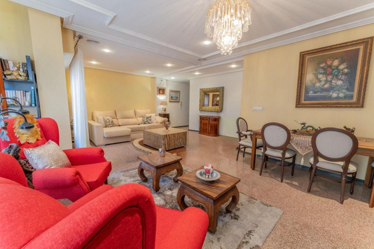Sale of apartment in Piso en Pont Nou-Corazón de Jesús, Elche / Elx, Elche / Elx
photo 5