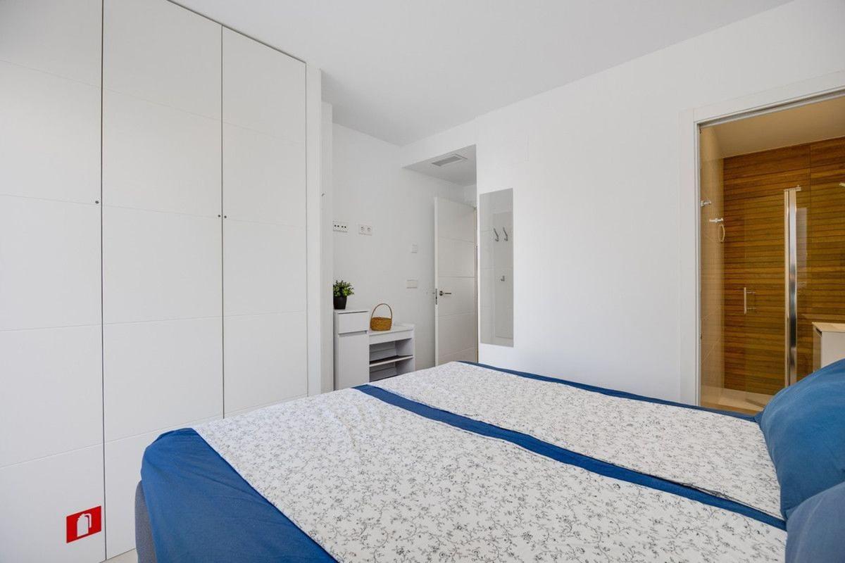 Sale of apartment in Piso en Zona Pueblo, Pilar de la Horadada, Pilar de la Horadada
photo 5