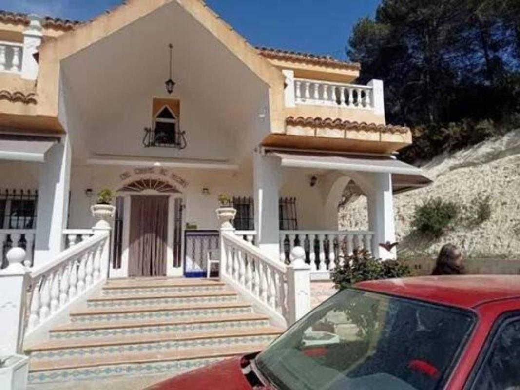 Propiedades en venta y alquiler en España photo 3