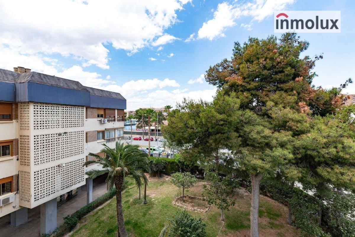 Продажа квартиры на Piso en Avenida de Alcalde Lorenzo Carbonell, Babel, Alicante / Alacant, Аликанте / Алакант
 photo 3
