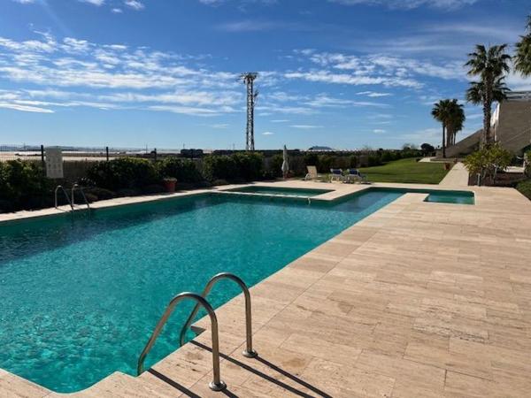 Дуплекс на продажу в Dúplex en Severiano Ballesteros, 60, Pinar de Campoverde, Pilar de la Horadada, Пилар де ла Орадада thumbnail 2