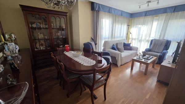 Venta de piso en Piso en Calle Poeta Zorrilla, Carolinas Bajas, Alicante / Alacant, Alicante / Alacant
 photo 1