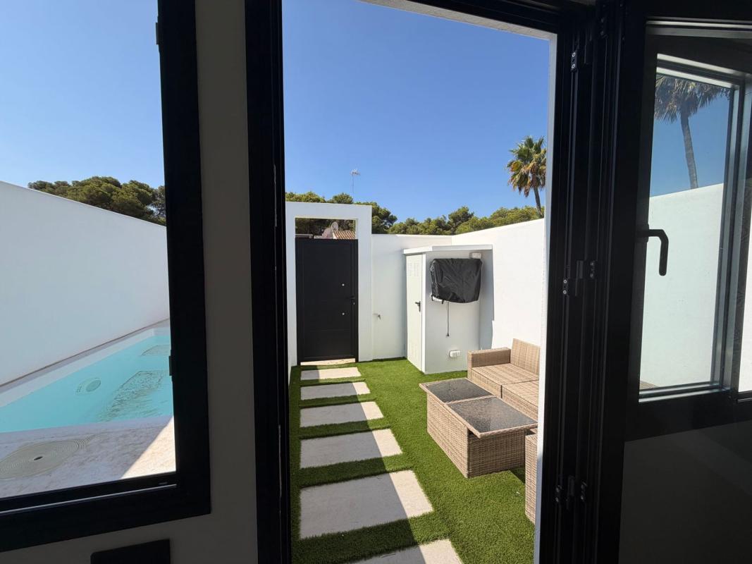 Properties for sale and rent in Spain photo 3