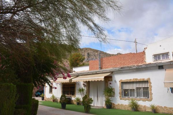 Casa rural en San Crispín - Huerta Nueva - Estación, Elda thumbnail 2
