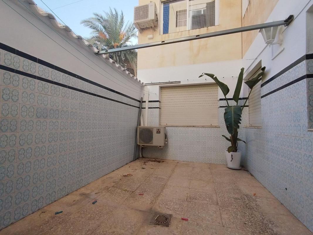 Venta de piso en Piso en Campoamor, Alicante / Alacant, Alicante / Alacant
photo 1