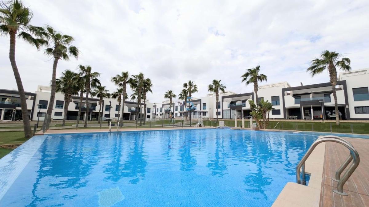 Продажа квартиры на Piso en La Zenia, Orihuela, Ориуэла
photo 2