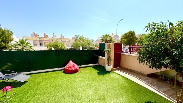 Chalet wolnostojący na sprzedaż w Casa o chalet en Avenida de Polonia, Mediterráneo-Novamar, Gran Alacant, Gran Alacant thumbnail 2