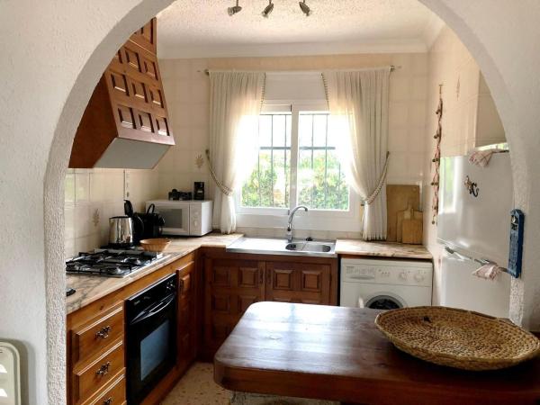 Частный шале на продаже в  Casa o chalet en Benidoleig, Бенидолейг photo 3