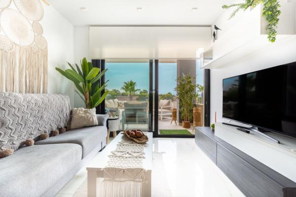 Продажа квартиры на Piso en Zona Lago - Los Almendros, Orihuela, Ориуэла
 photo 4