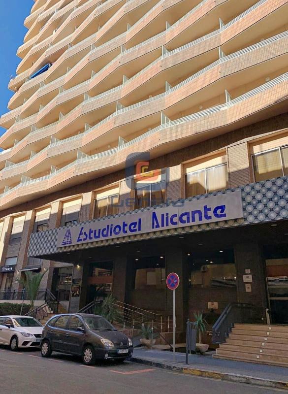 Продажа студии в Estudio en Calle Poeta Vila y Blanco, 4, Ensanche-Diputación, Alicante / Alacant, Аликанте / Алакант photo 1
