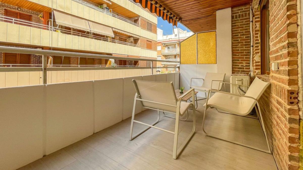 Venta de piso en Piso en Avenida Doctor Gregorio Marañón, El Acequión, Torrevieja, Torrevieja
photo 2