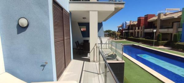Продажа квартиры на Piso en Lomas de Cabo Roig, Orihuela, Ориуэла
thumbnail 3