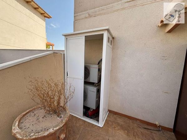 Duplex na sprzedaż w Dúplex en Calle Samaniego, 18, Dehesa de Campoamor, Orihuela, Orihuela photo 4