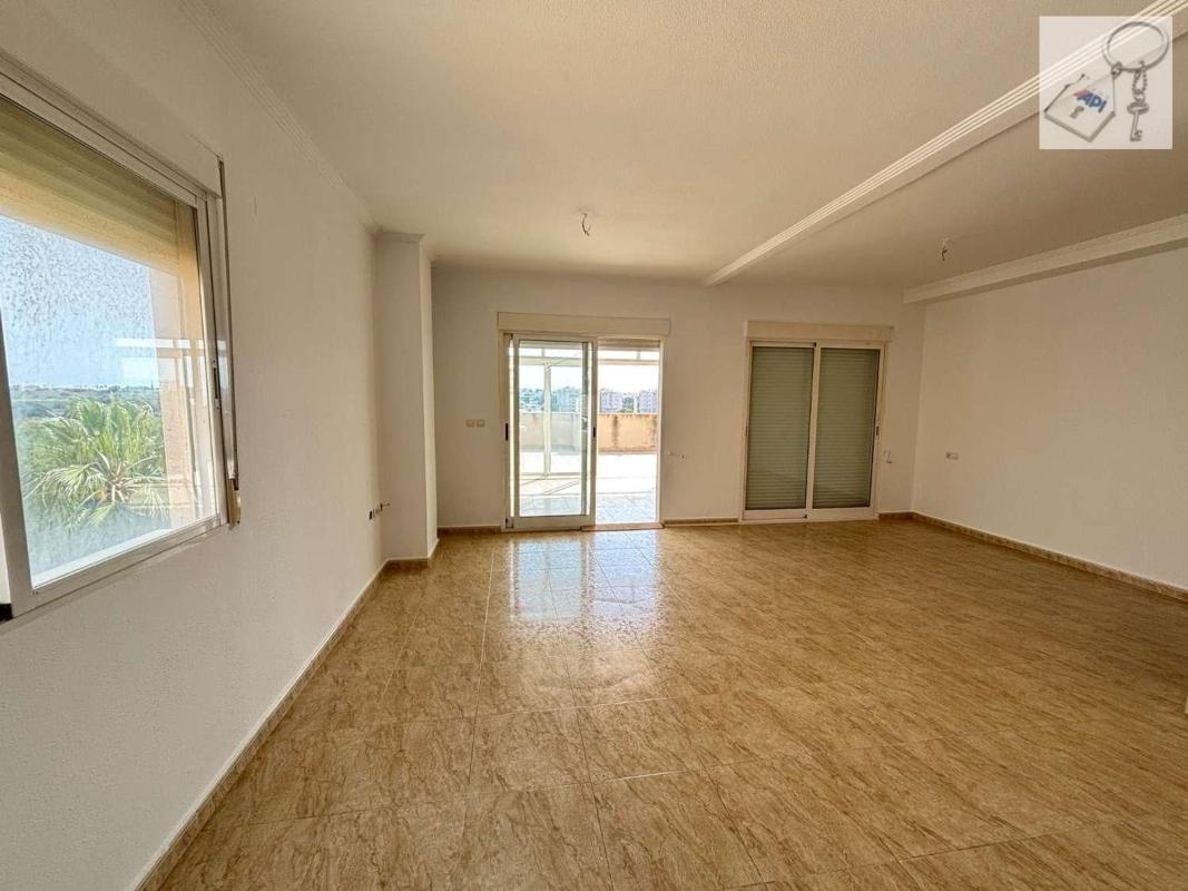 Продажа дуплекса на Dúplex en Calle Samaniego, 18, Dehesa de Campoamor, Orihuela, Ориуэла photo 5