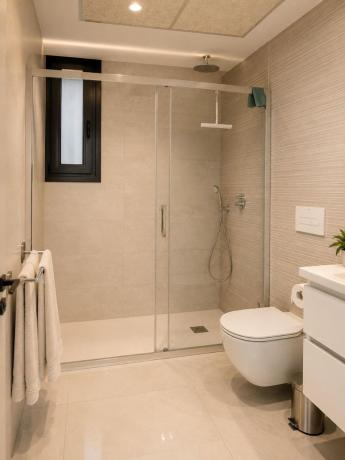 Продажа квартиры на Piso en Calle Laguna de Sariñena, Zona Lago - Los Almendros, Orihuela, Ориуэла
 photo 4