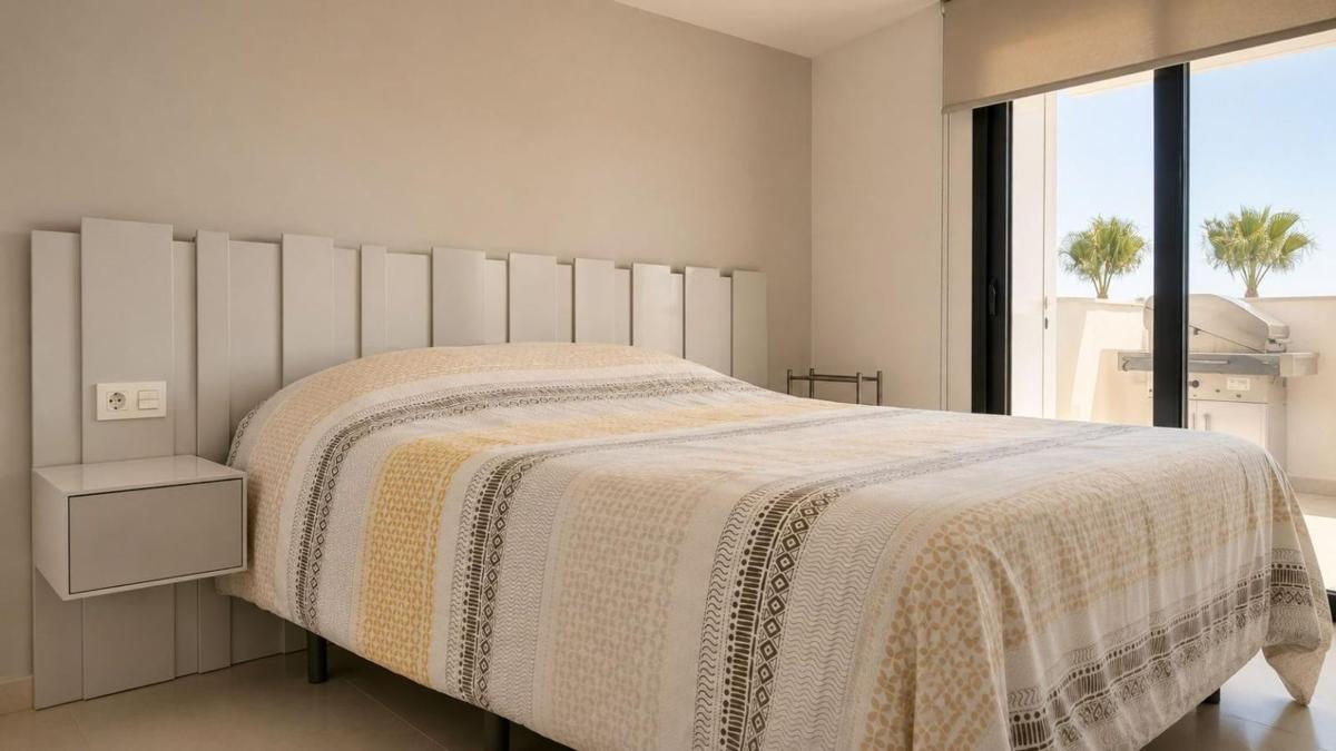 Продажа квартиры на Piso en Calle Laguna de Sariñena, Zona Lago - Los Almendros, Orihuela, Ориуэла
 photo 5