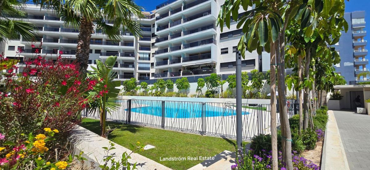 Продажа квартиры на Piso en Calle Jacinto Verdaguer, 14, Dehesa de Campoamor, Orihuela, Ориуэла
photo 2