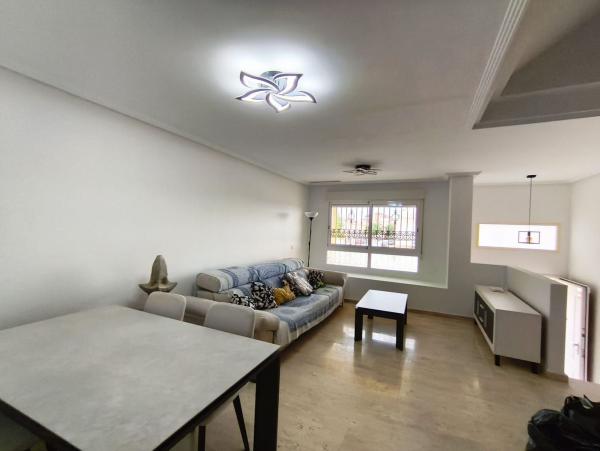 Chalet pareado en Calle Leandro Gras le, Monforte del Cid thumbnail 2