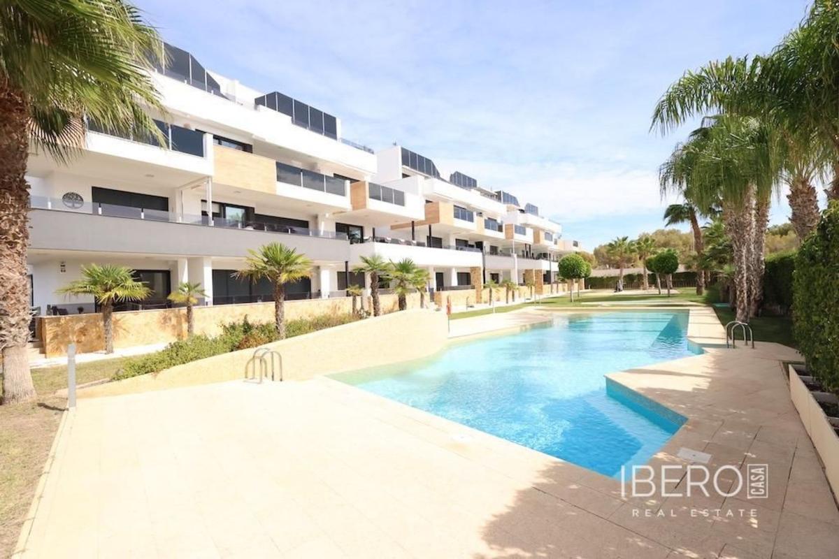 Продажа квартиры на Piso en Calle Lagos de Covadonga, Zona Lago - Los Almendros, Orihuela, Ориуэла
 photo 5