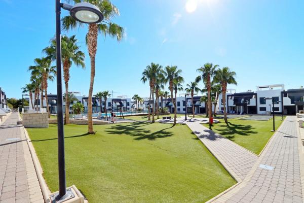 Продажа квартиры на Piso en La Zenia, Orihuela, Ориуэла
photo 1