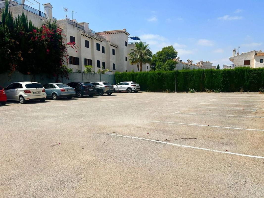 Sale of apartment in Piso en La Zenia, Orihuela, Orihuela
photo 3