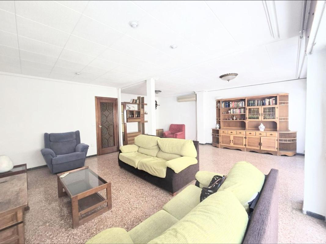 Sprzedaż mieszkania w Piso en Centro, Elche / Elx, Elche / Elx
photo 1