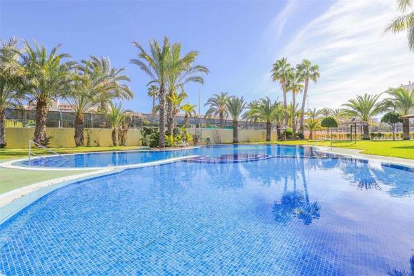 Продажа квартиры на Piso en Calle Toledo, 10, Arenales del Sol, Elche / Elx, Эльче / Эльх
 photo 1